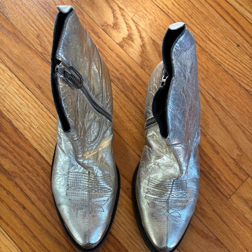Golden Goose STUNNING!